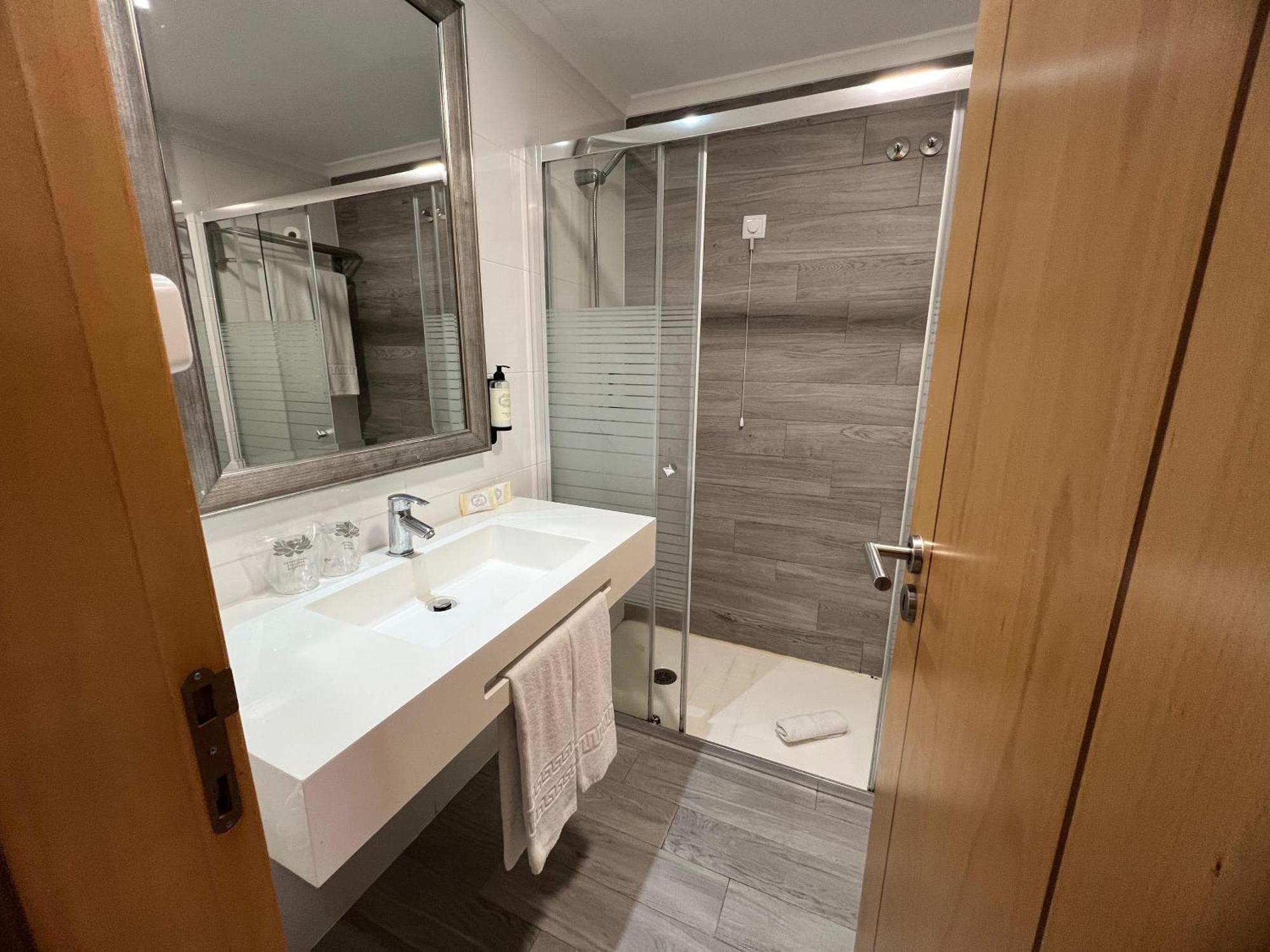 Be One Hotel Caldas Da Rainha - By Mhmb Hospitality Oda fotoğraf